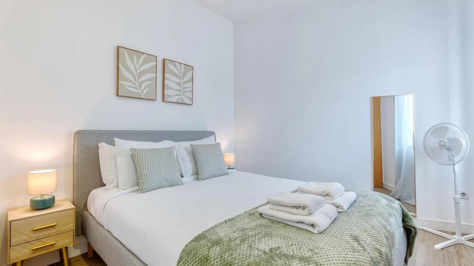 Vita Portucale ! Stylish Apartment Campo Ourique Lisboa 0*,