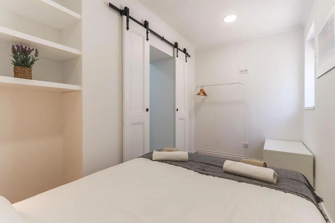 Vita Portucale ! Stylish Apartment Campo Ourique Lizbona 0*,