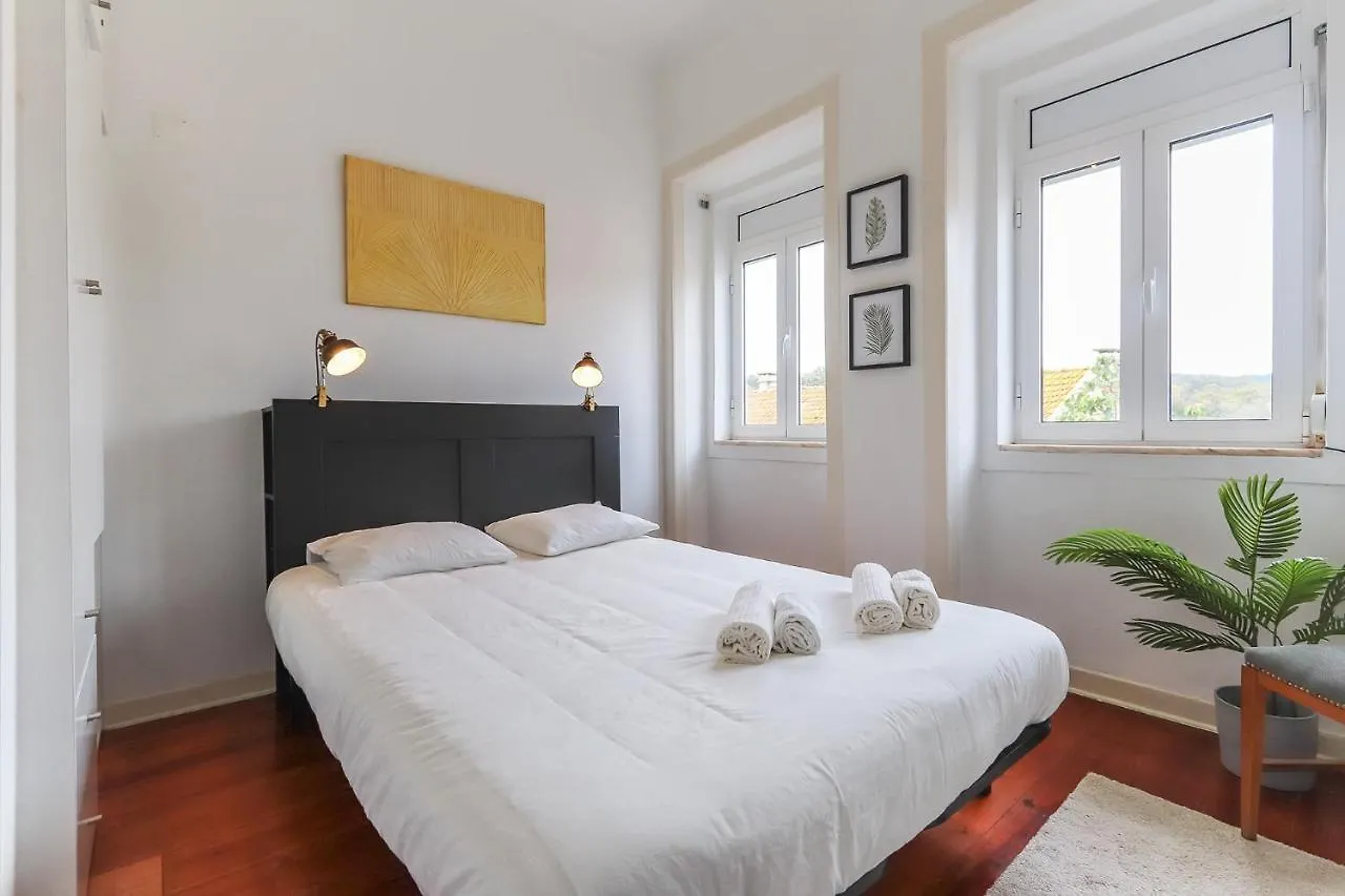 Vita Portucale ! Stylish Apartment Campo Ourique Lizbona Portugalia