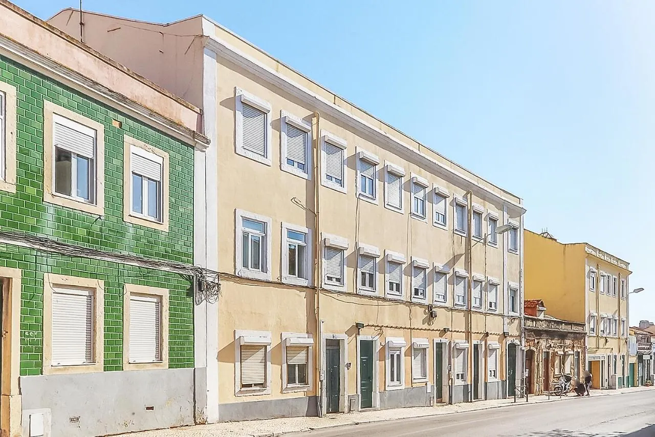Vita Portucale ! Stylish Apartment Campo Ourique Lizbona