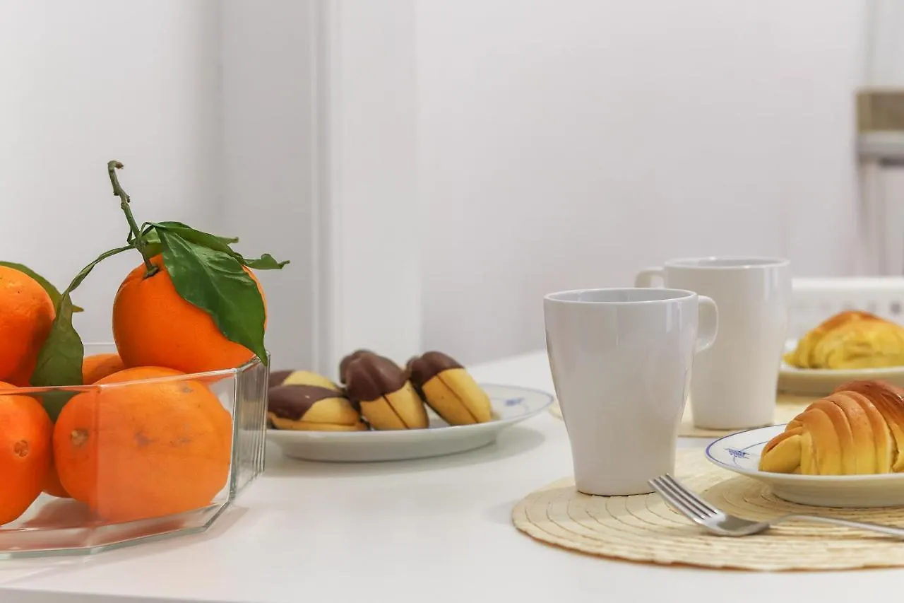 Vita Portucale ! Stylish Apartment Campo Ourique Lizbona