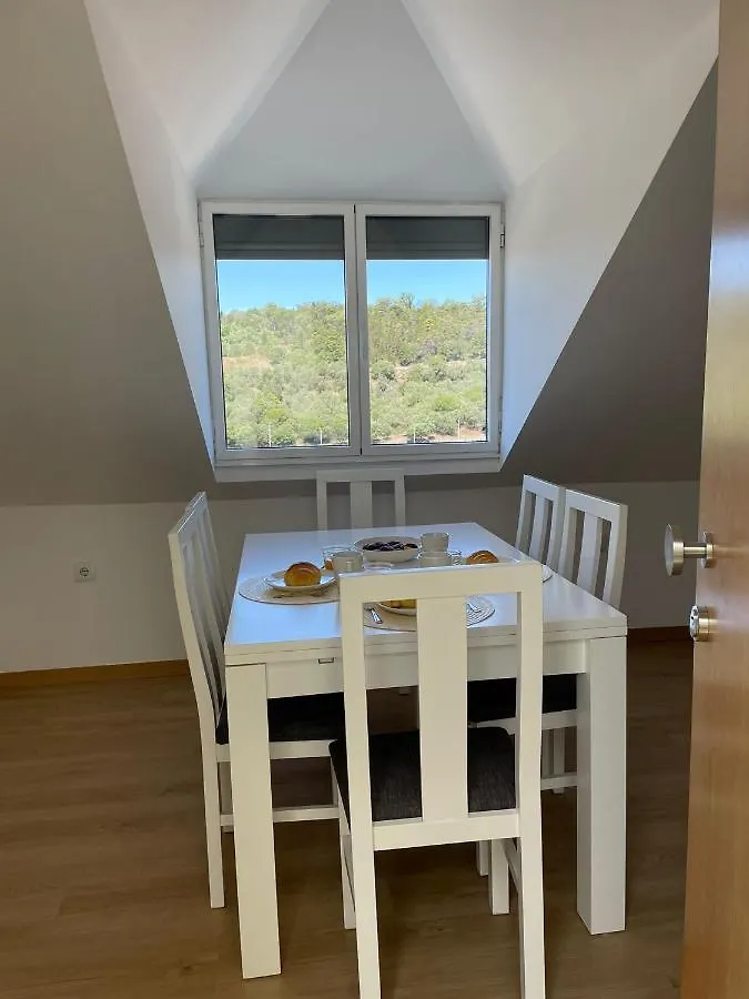 Vita Portucale ! Stylish Apartment Campo Ourique Lizbona