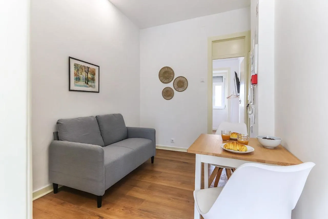 Vita Portucale ! Stylish Apartment Campo Ourique Lizbona