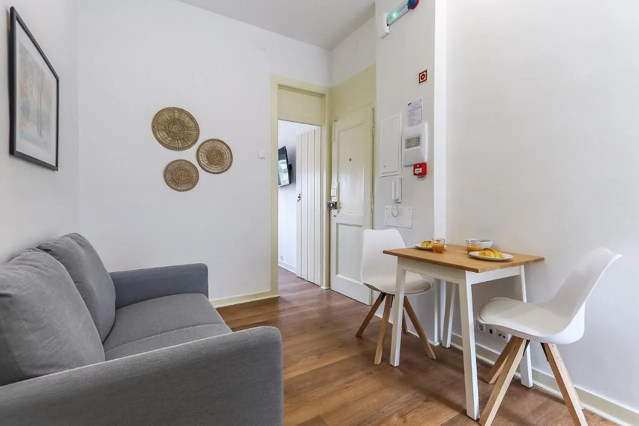 Vita Portucale ! Stylish Apartment Campo Ourique Lizbona