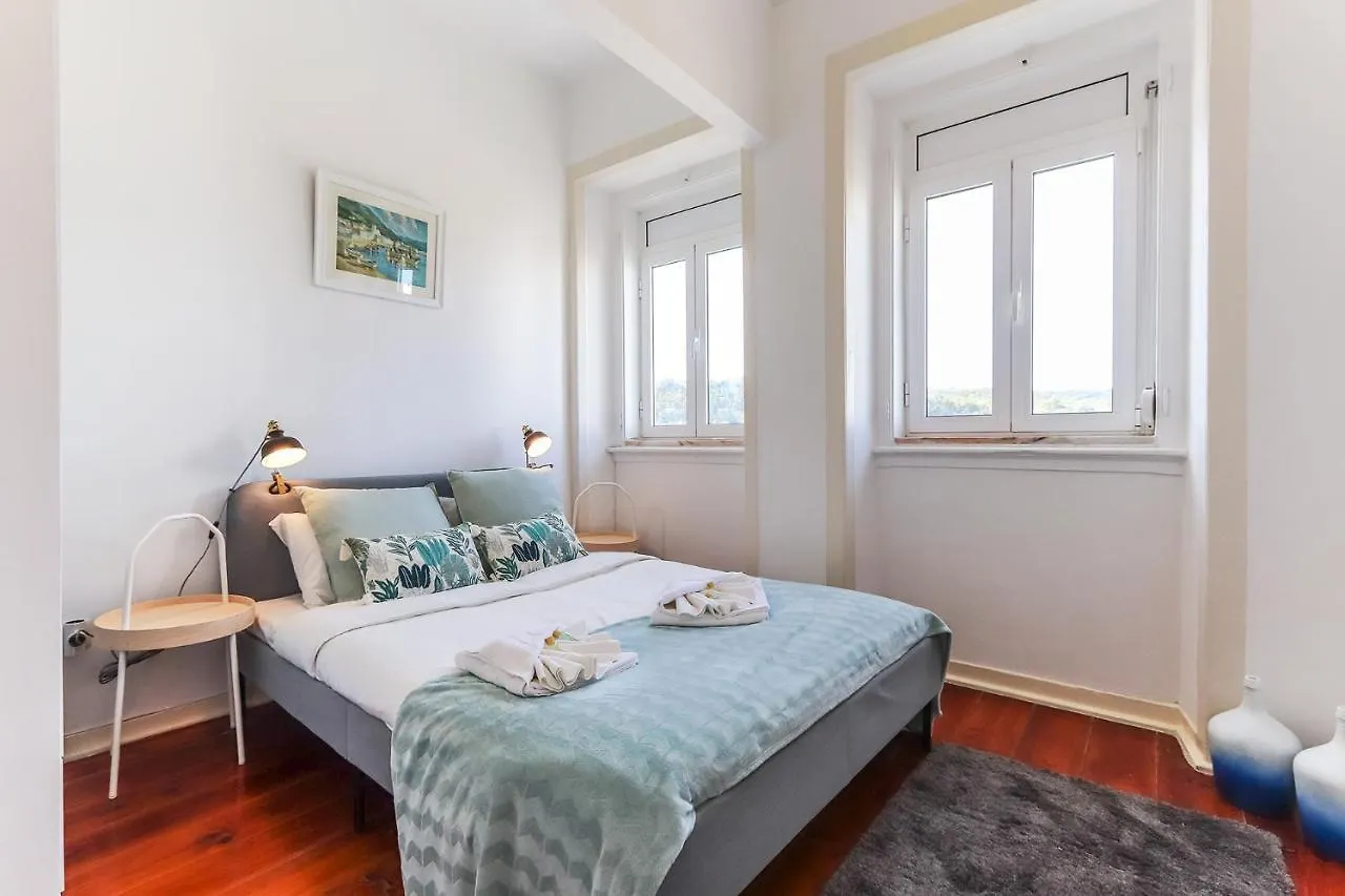 Vita Portucale ! Stylish Apartment Campo Ourique Lizbona 0*,