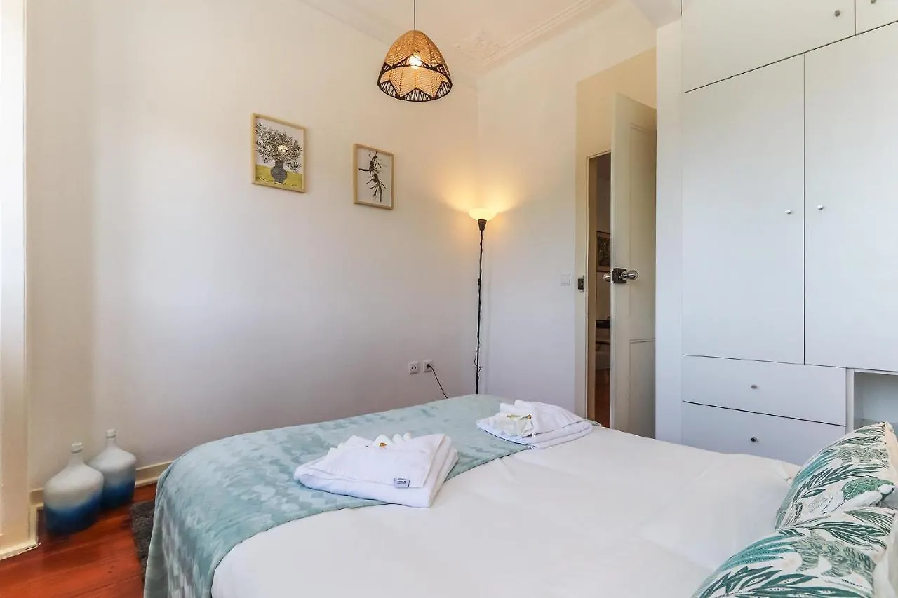 Vita Portucale ! Stylish Apartment Campo Ourique Lizbona Portugalia